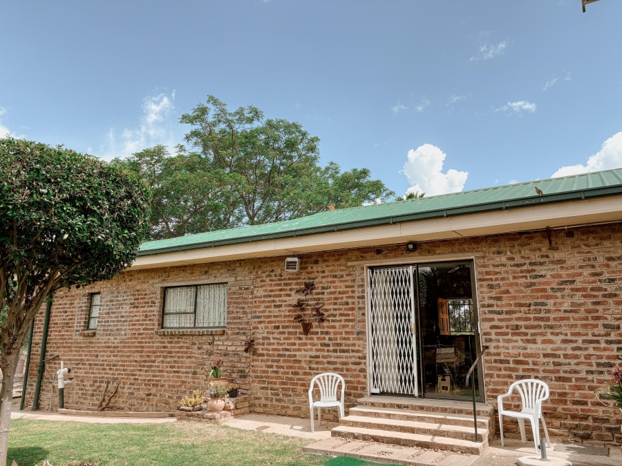 5 Bedroom Property for Sale in Bethulie Free State